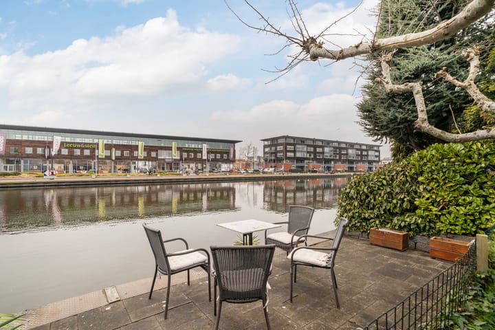 Foto 17 van Van Barenstraat 36