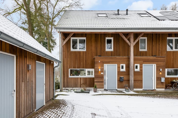 Foto 2 van Schoolderserf 4