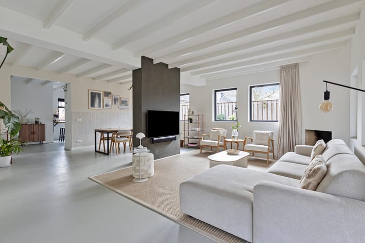 Photo 2 of Burgemeester Buijsstraat 8