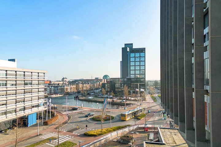 Photo 4 of Tesselschadestraat 1A