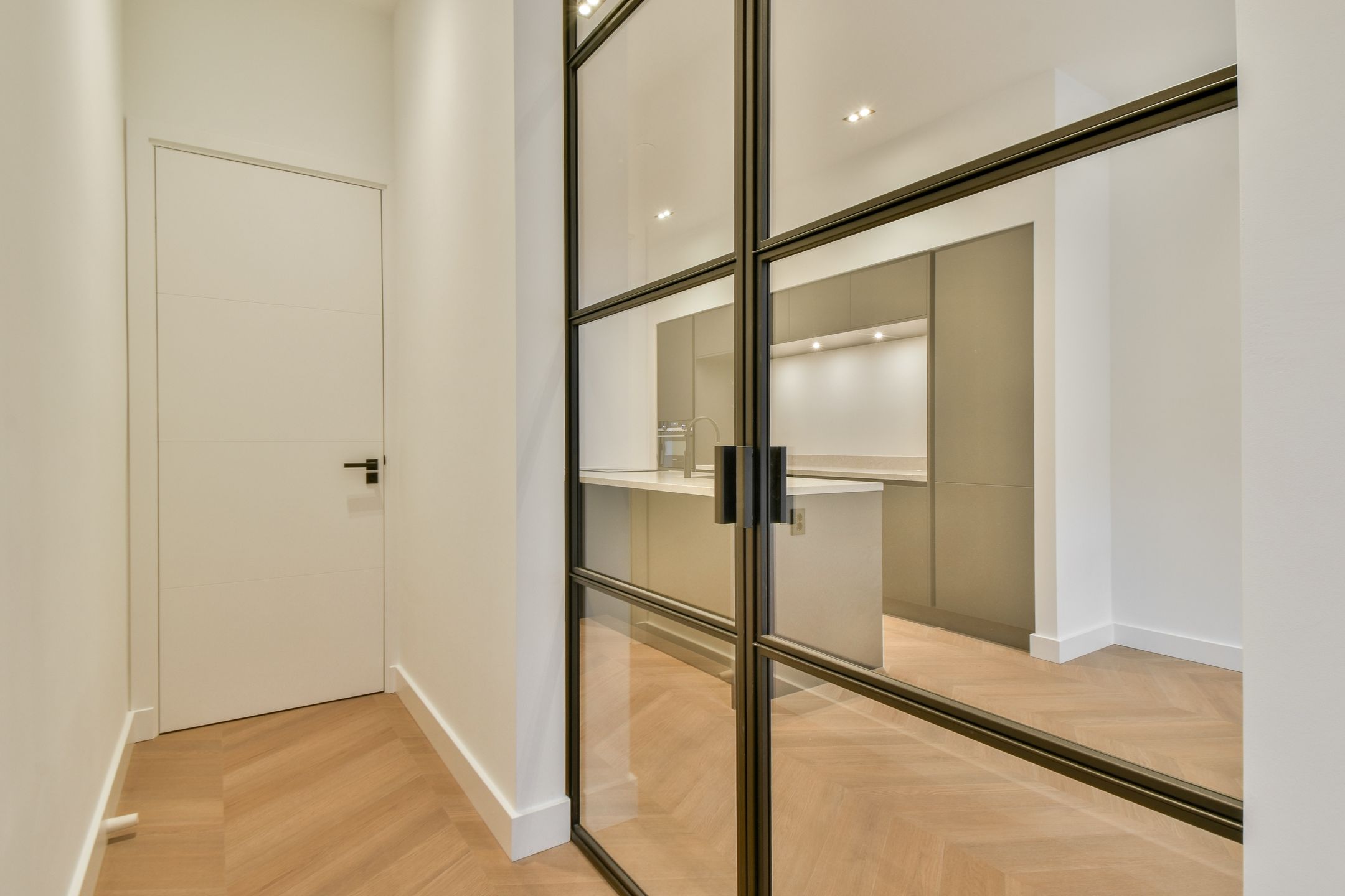 Photo 3 of Henri Polaklaan 5-H