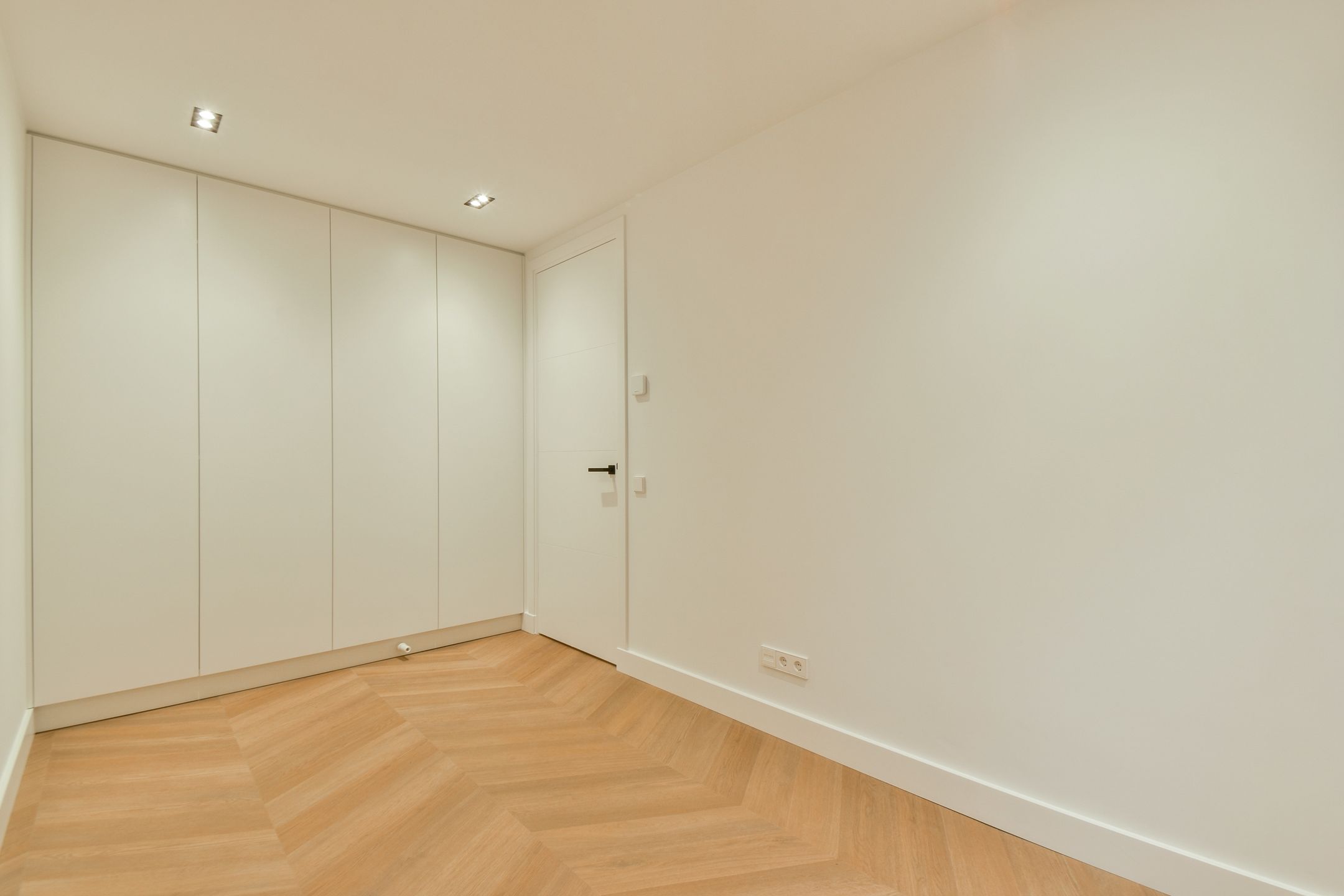 Photo 24 of Henri Polaklaan 5-H