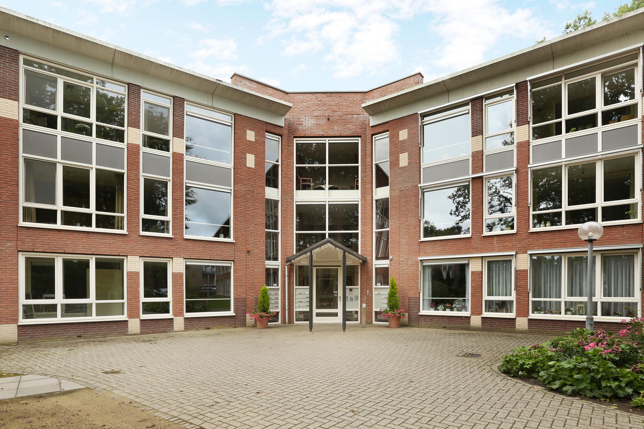 Foto 3 van Bloemendalsweg 3-F13