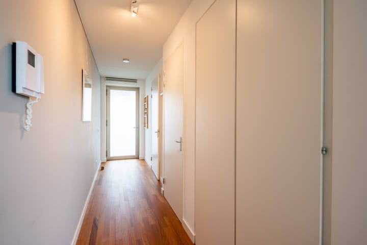 Photo 5 of De Klencke 93-D