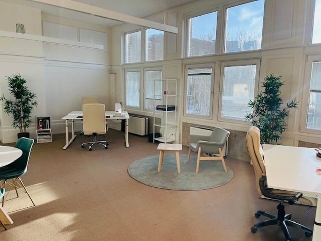 View photo 3 of Parklaan 8