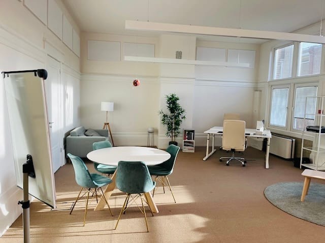 View photo 4 of Parklaan 8