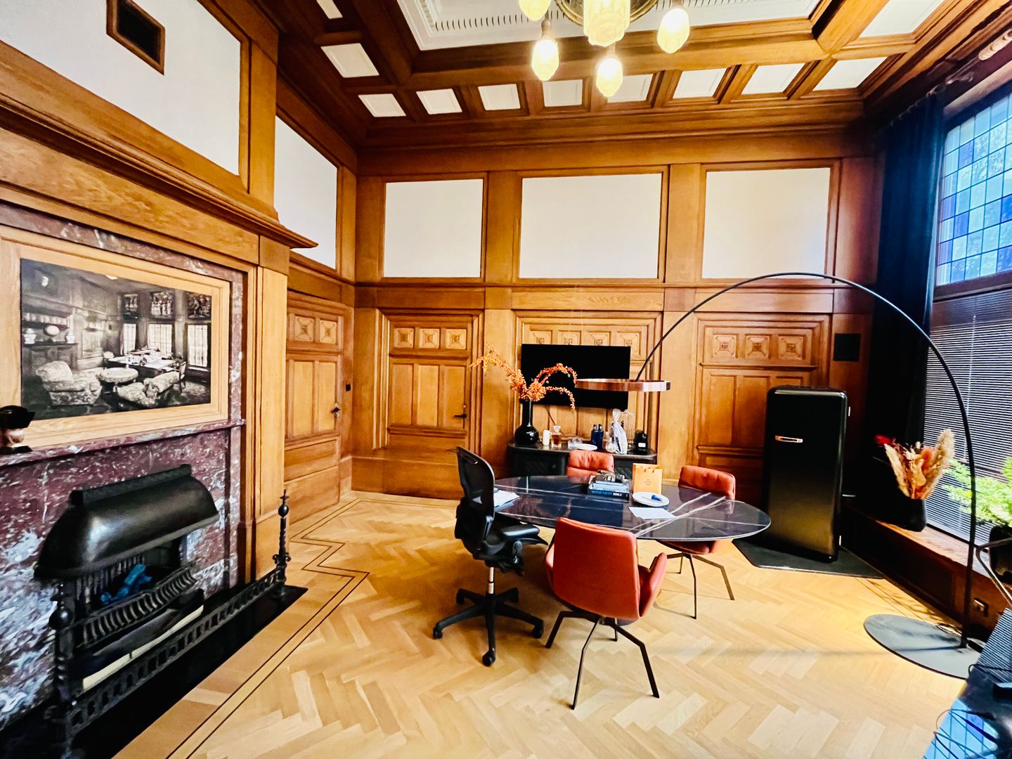 View photo 3 of Parklaan 8