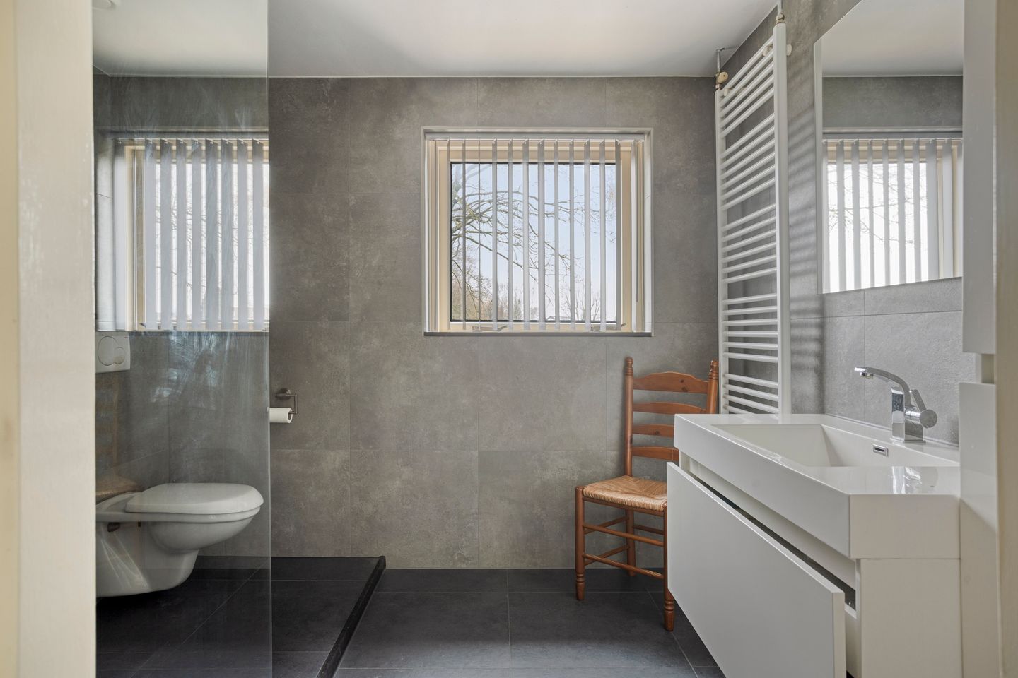 Photo 20 of Prins Bernhardstraat 10