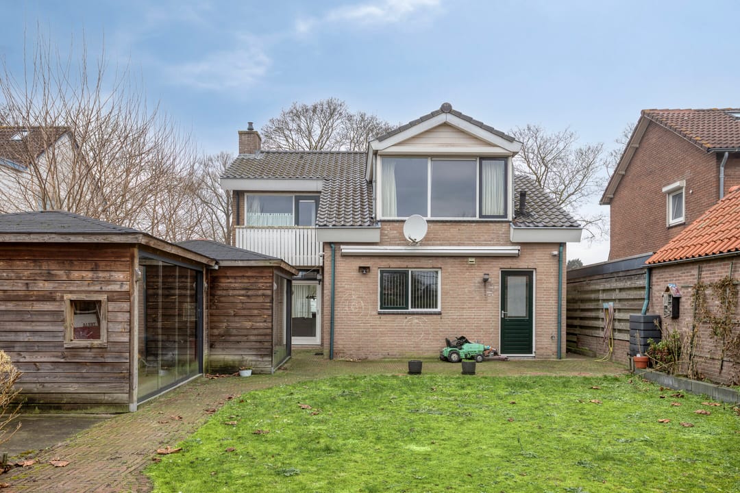 Photo 31 of Prins Bernhardstraat 10