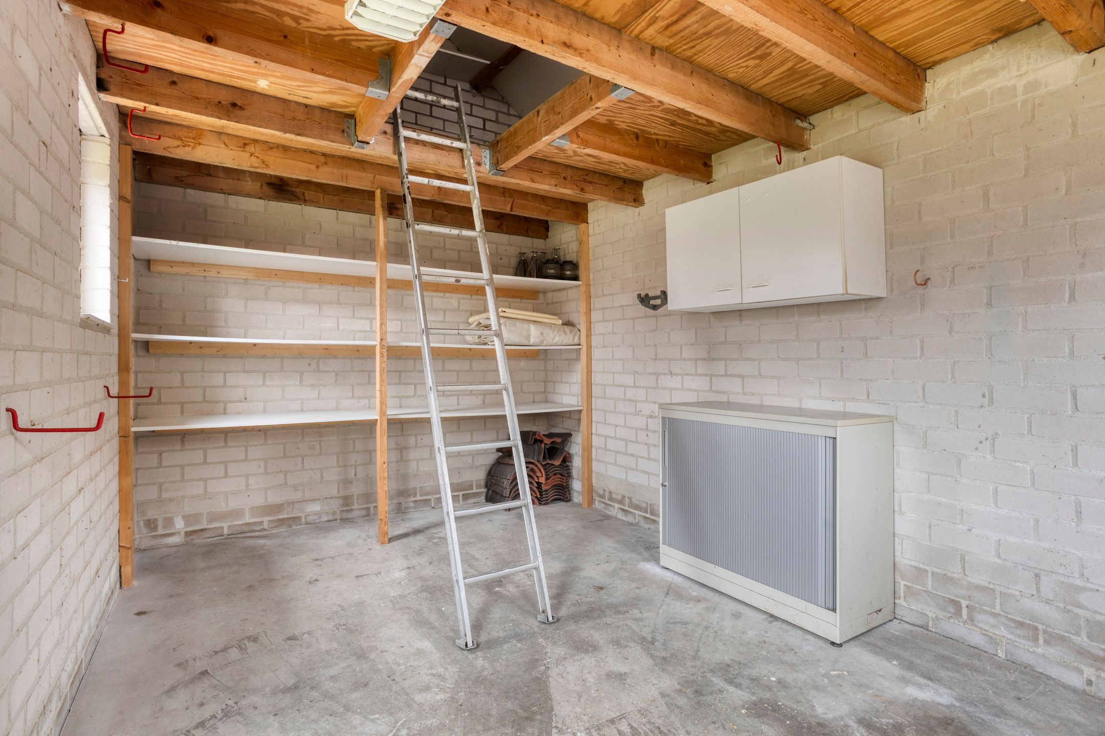 Photo 36 of Prins Bernhardstraat 10