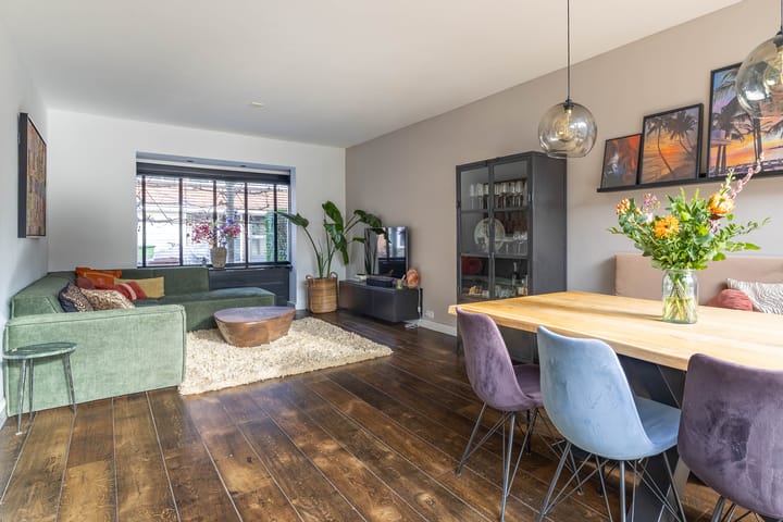 Photo 4 of Brederodestraat 8