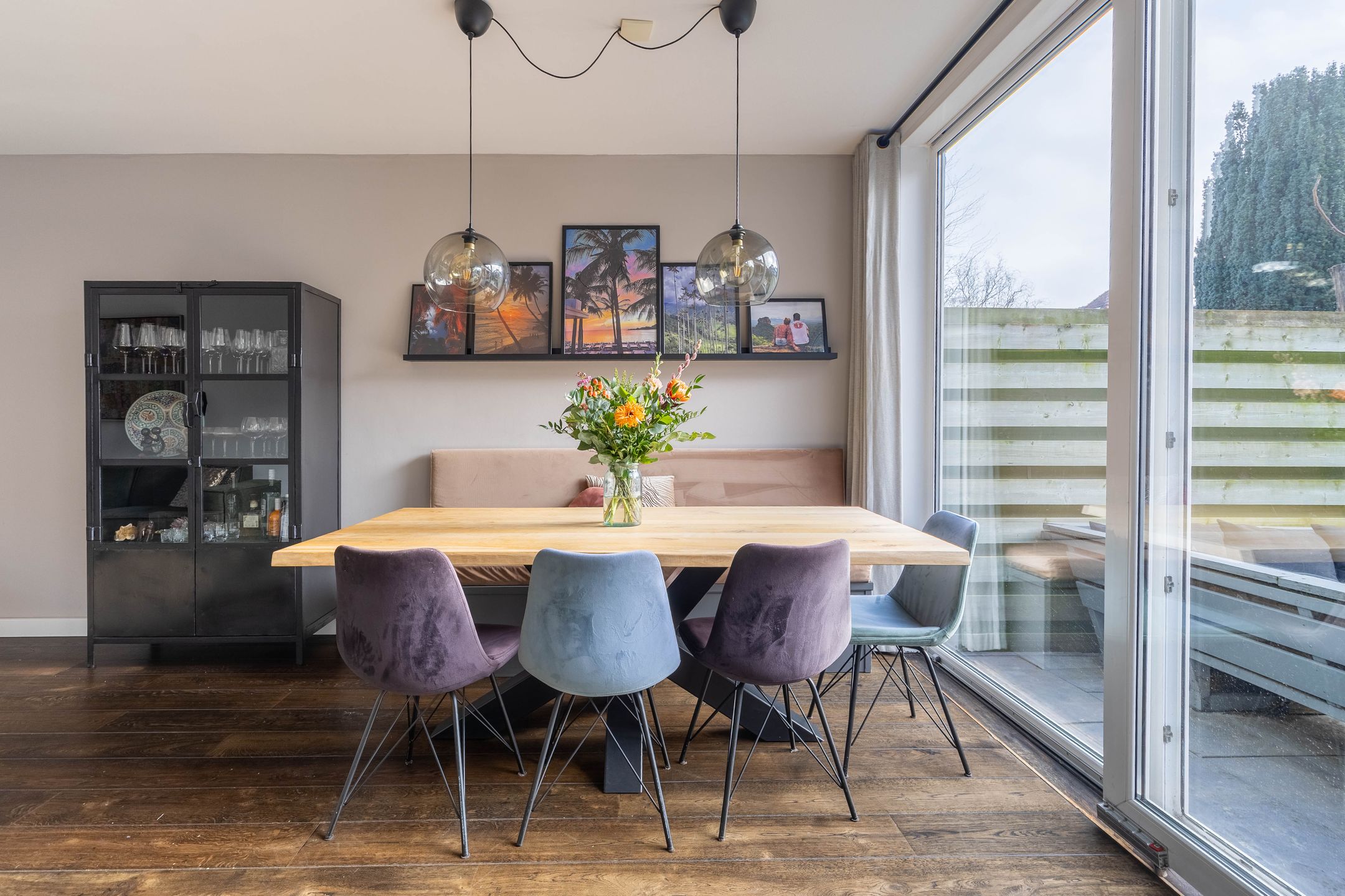 Photo 6 of Brederodestraat 8