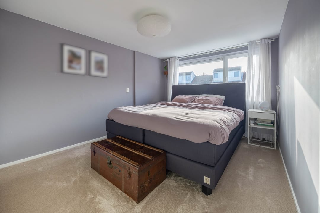 Photo 11 of Brederodestraat 8