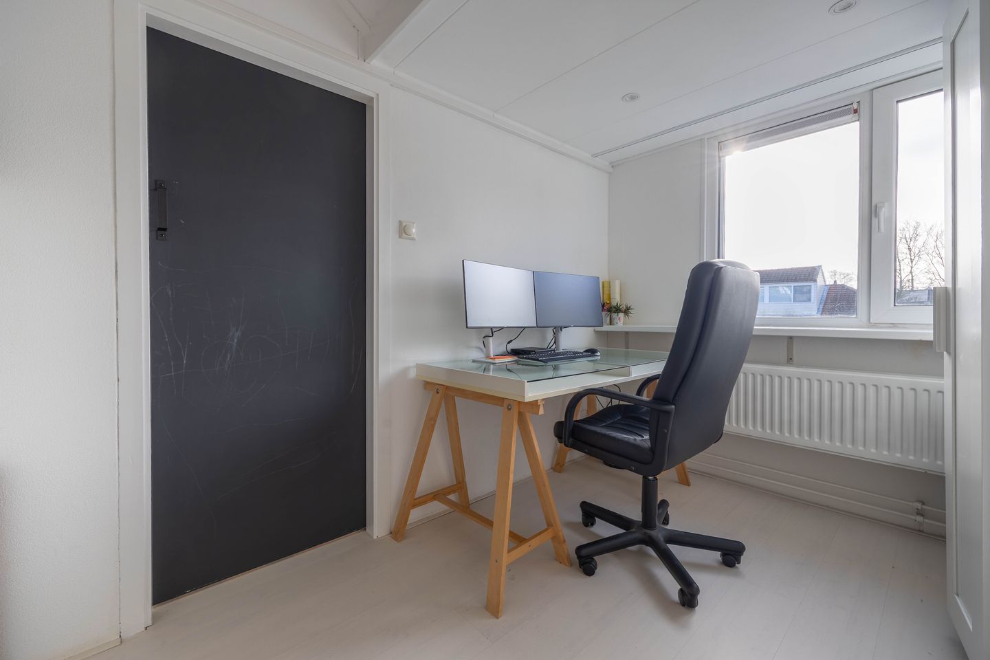 Photo 19 of Brederodestraat 8