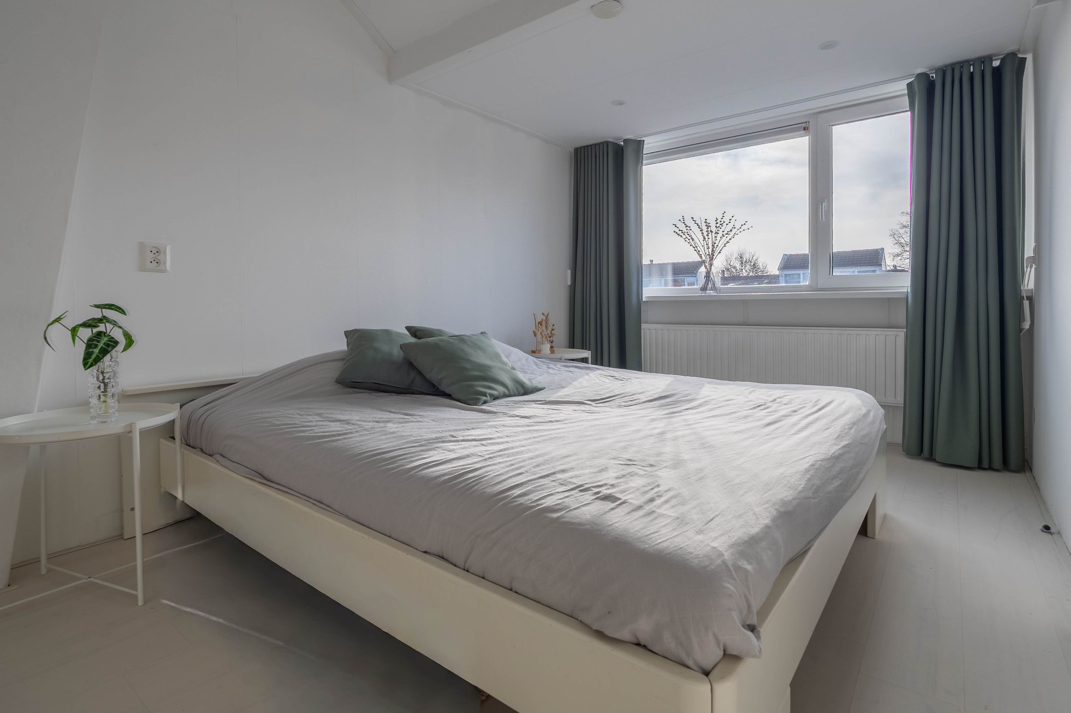 Photo 21 of Brederodestraat 8