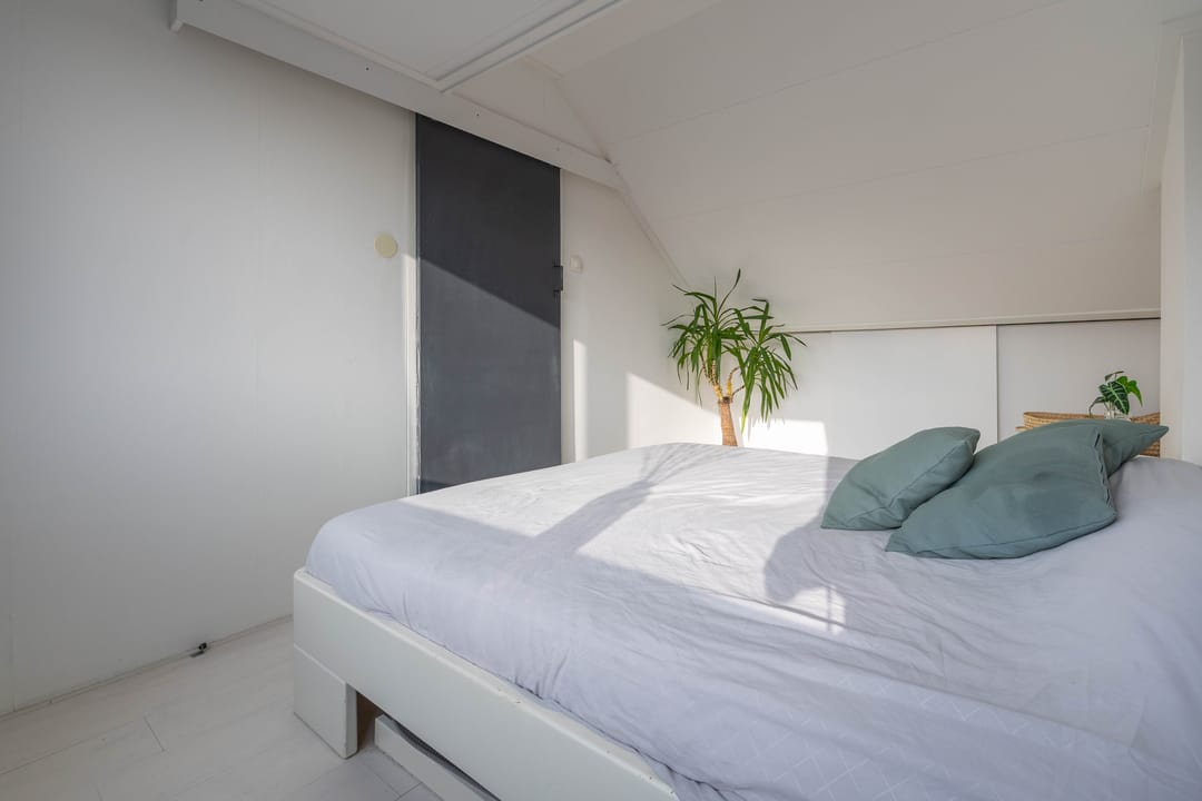 Photo 22 of Brederodestraat 8