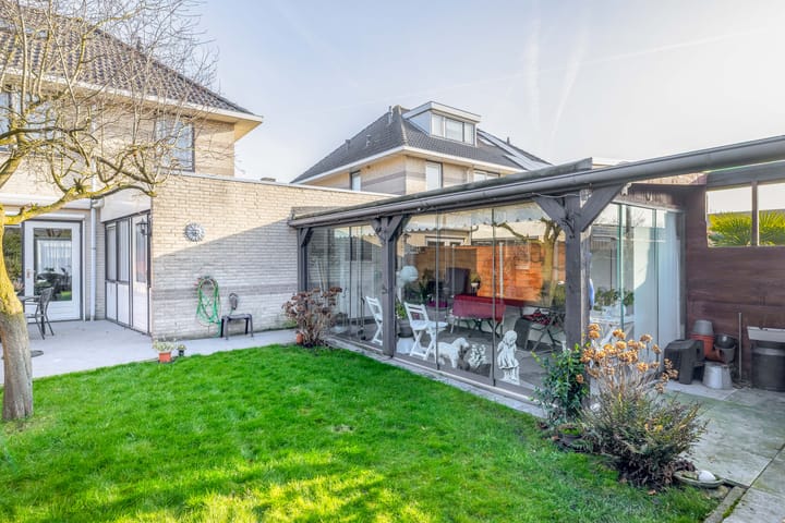 Photo 4 of Dirck van Delenlaan 8