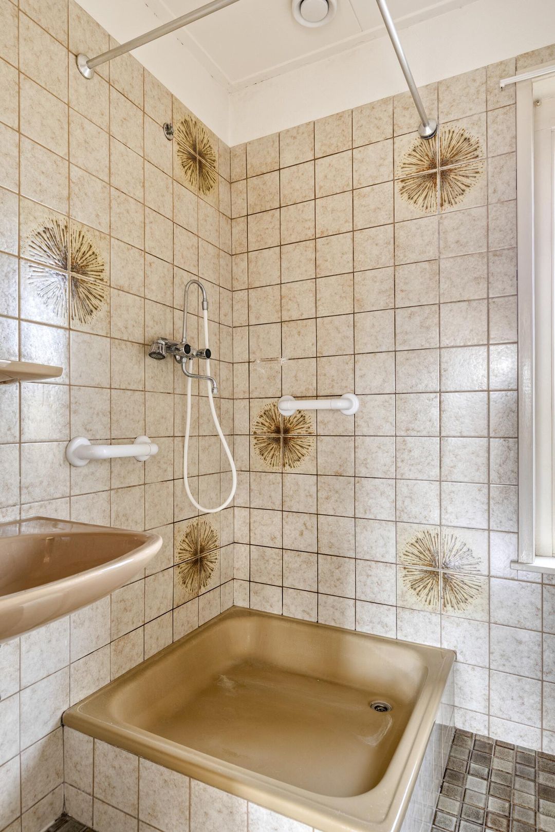 Foto 17 van Adrianalaan 226