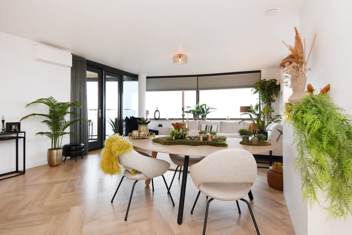 Foto 2 van Uiverplein 122