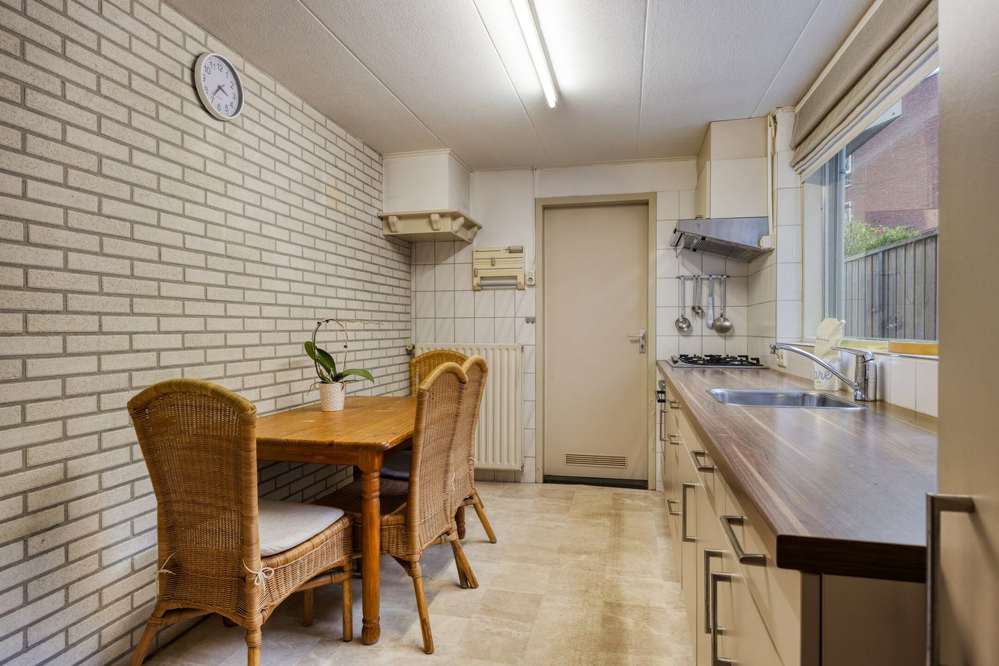 Photo 10 of Boomstraat 110