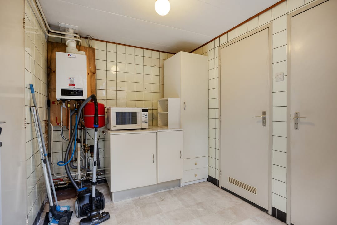 Photo 13 of Boomstraat 110