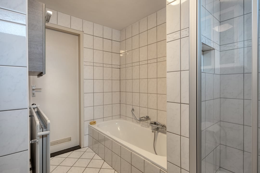 Photo 16 of Boomstraat 110