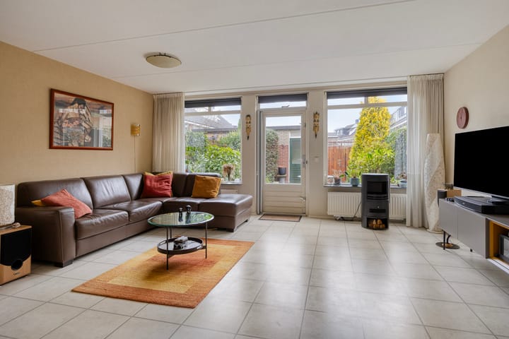 Foto 2 van Basalt 66