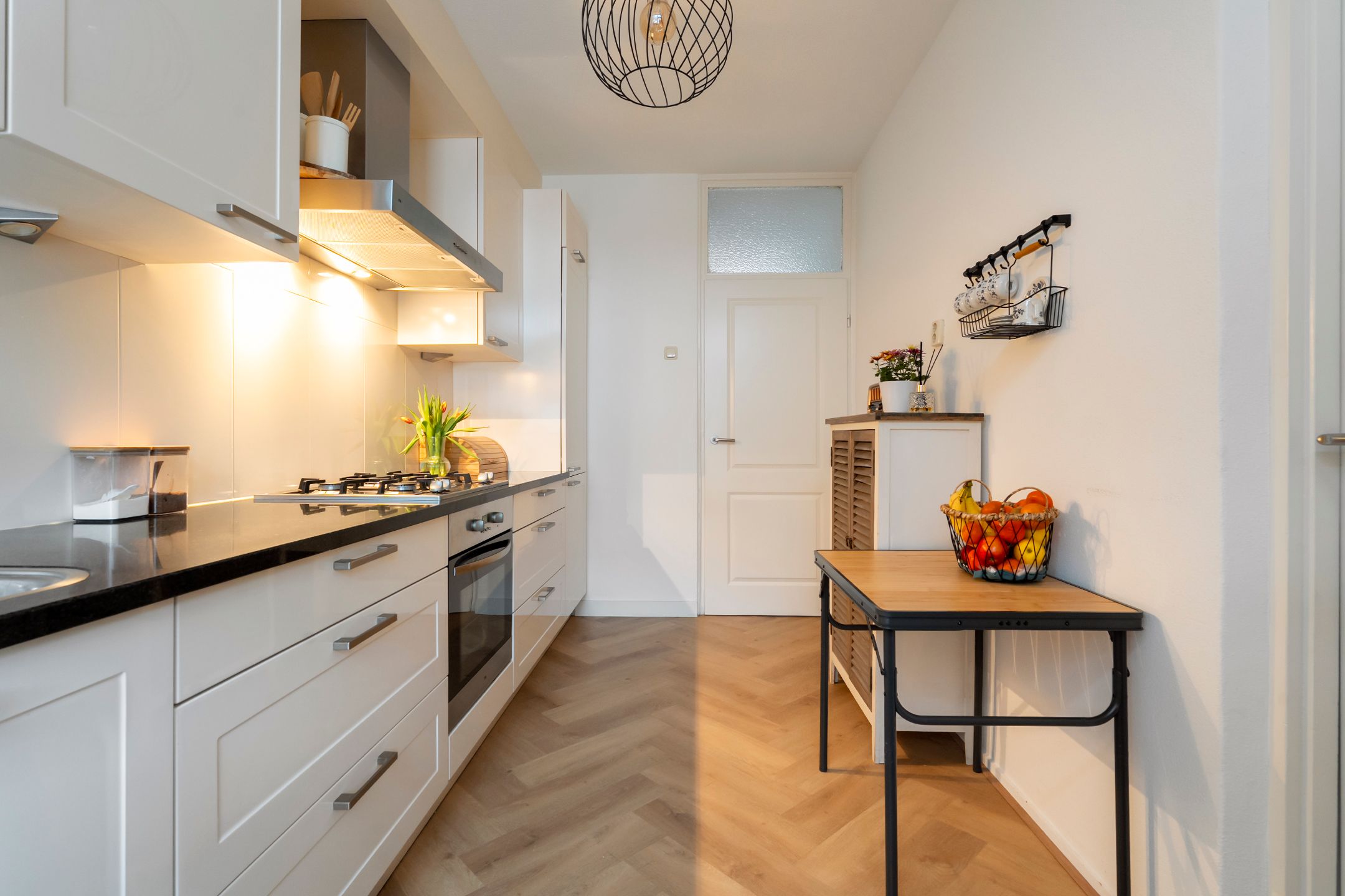 Photo 12 of Esdoornstraat 53