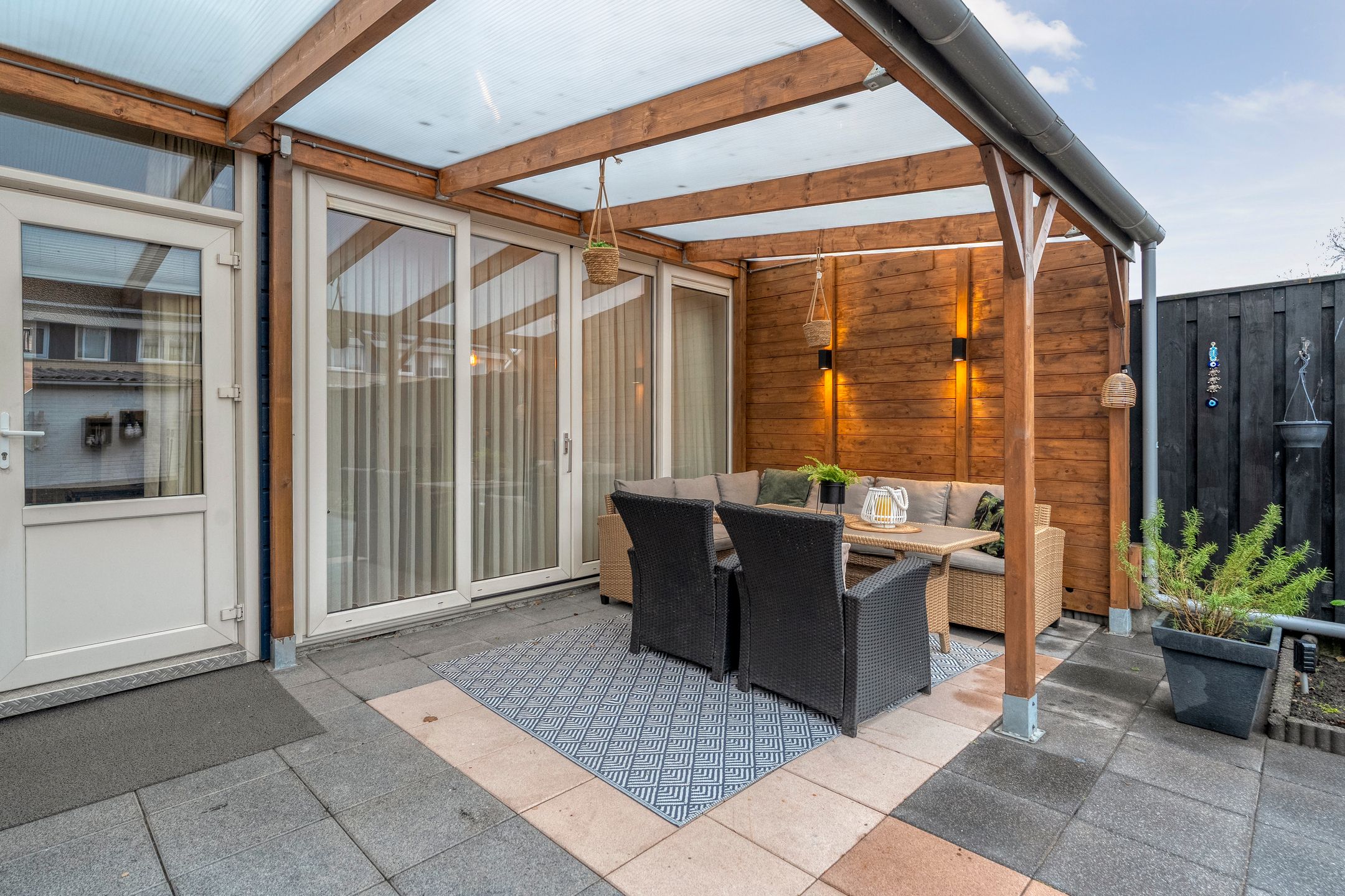 Photo 24 of Esdoornstraat 53