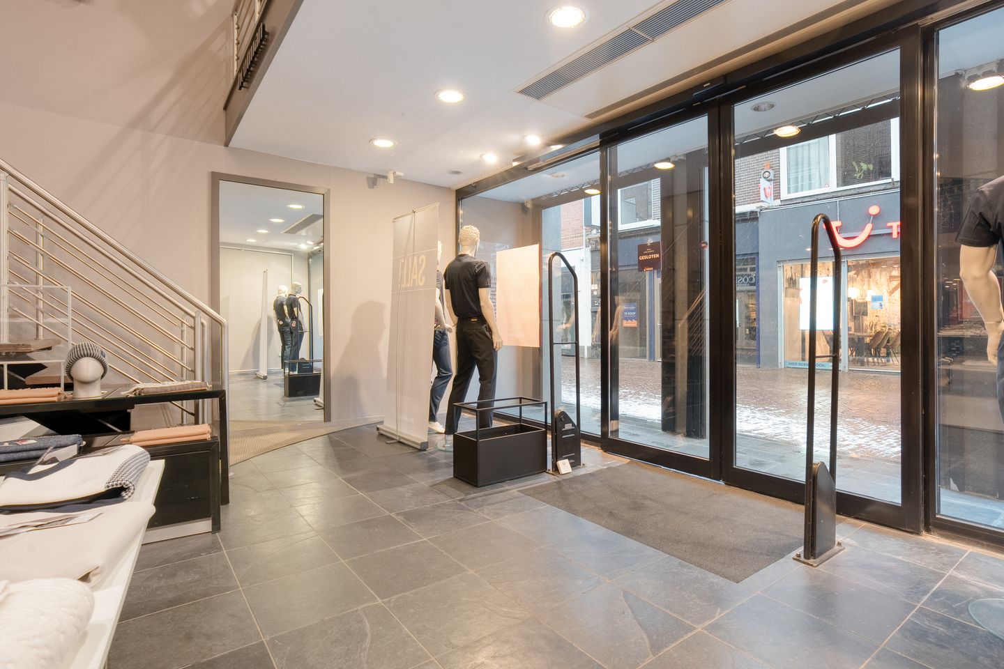 View photo 5 of Hoofdstraat 46