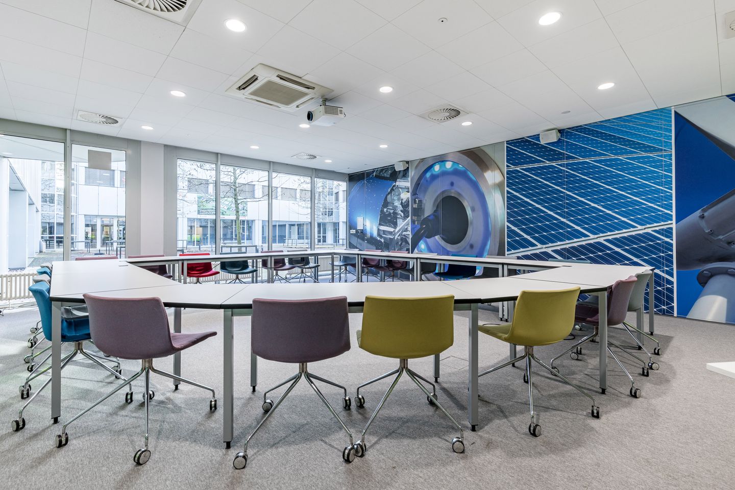 Bekijk foto 5 van Automotive Campus 30