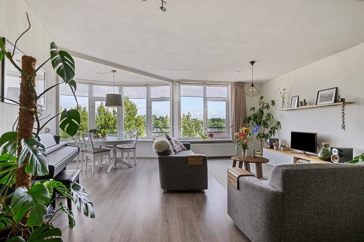 Foto 5 van Aartsbisschop Romerostraat 632