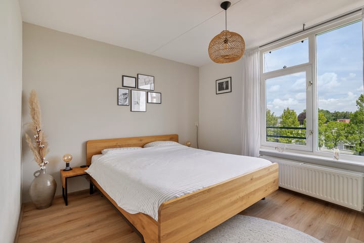 Foto 9 van Aartsbisschop Romerostraat 632