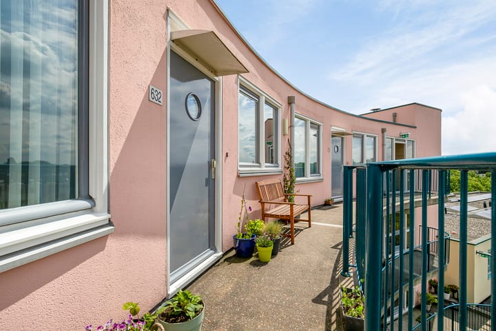 Foto 19 van Aartsbisschop Romerostraat 632