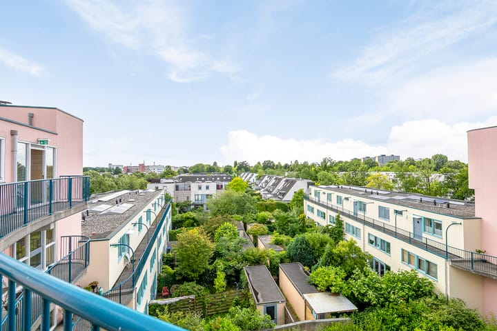 Foto 20 van Aartsbisschop Romerostraat 632