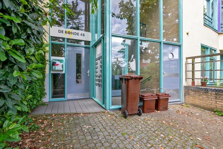 Foto 23 van Aartsbisschop Romerostraat 632