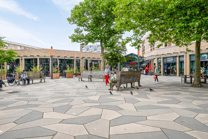 Foto 32 van Aartsbisschop Romerostraat 632