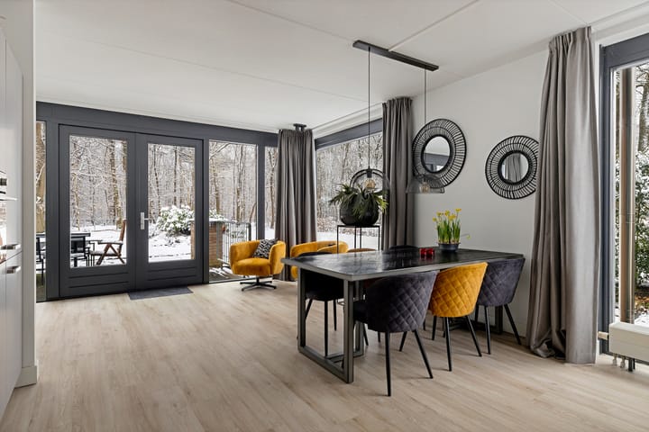 Photo 8 of Amersfoortsestraat 126-B04