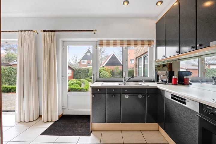 Photo 11 of Wikkelaan 12