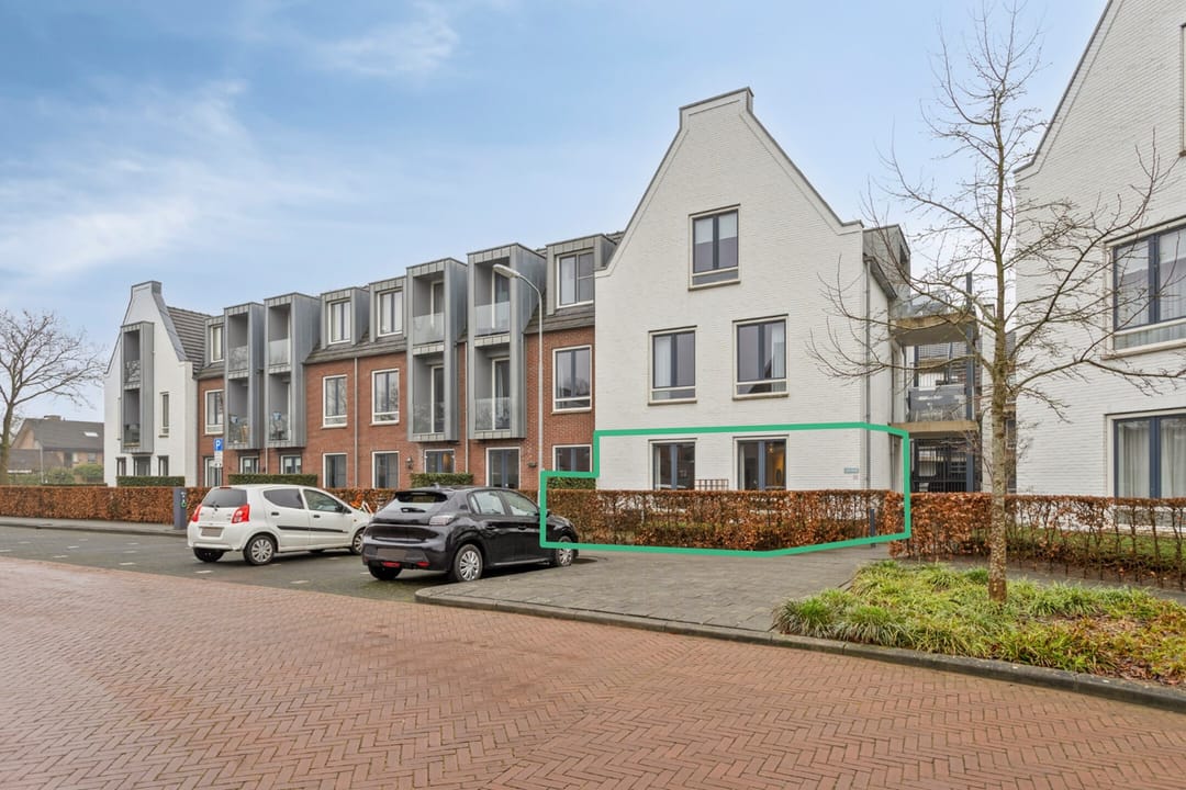 Foto 1 van Ds. Van de Woestijnehof 22