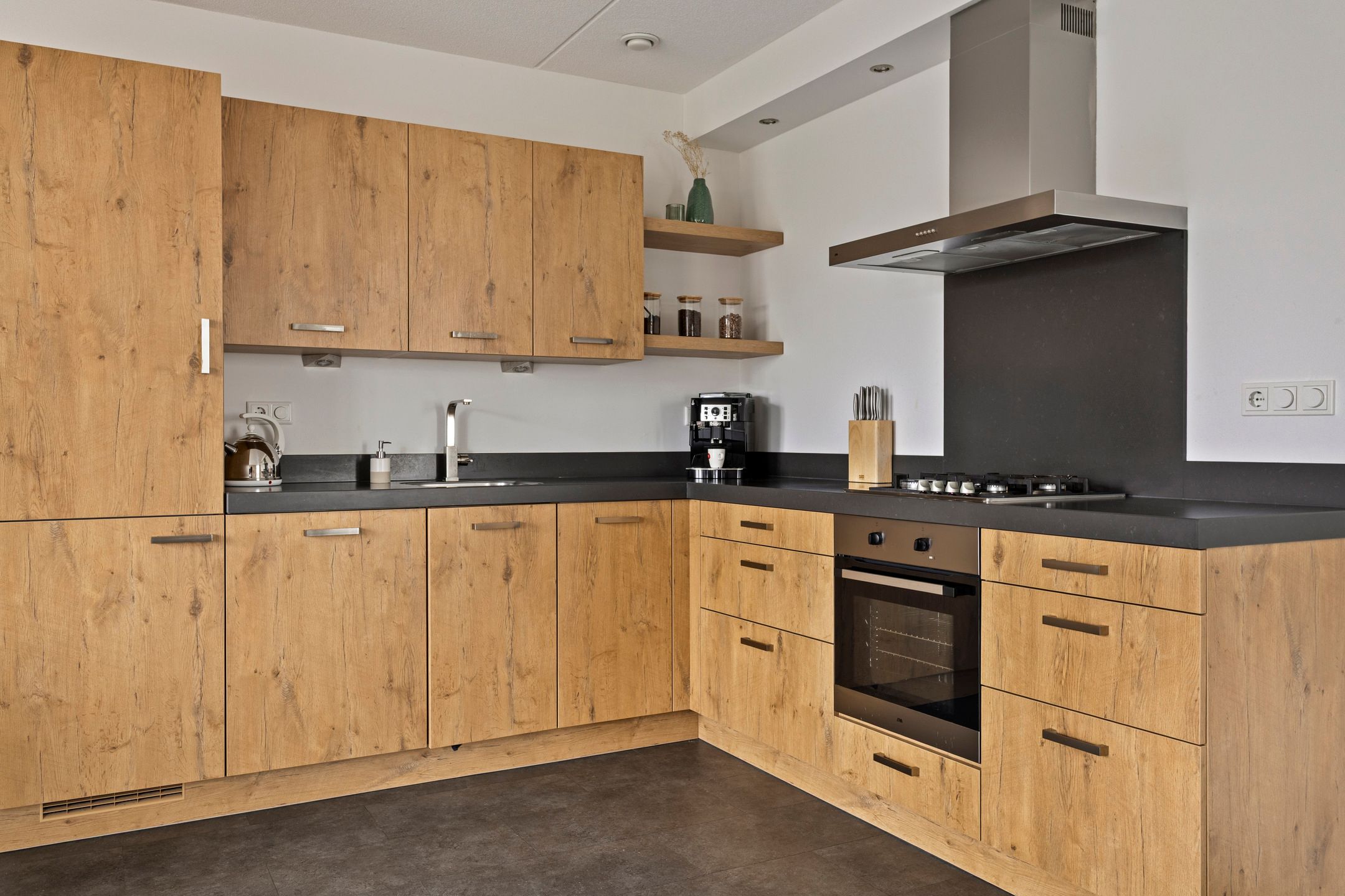 Foto 9 van Ds. Van de Woestijnehof 22