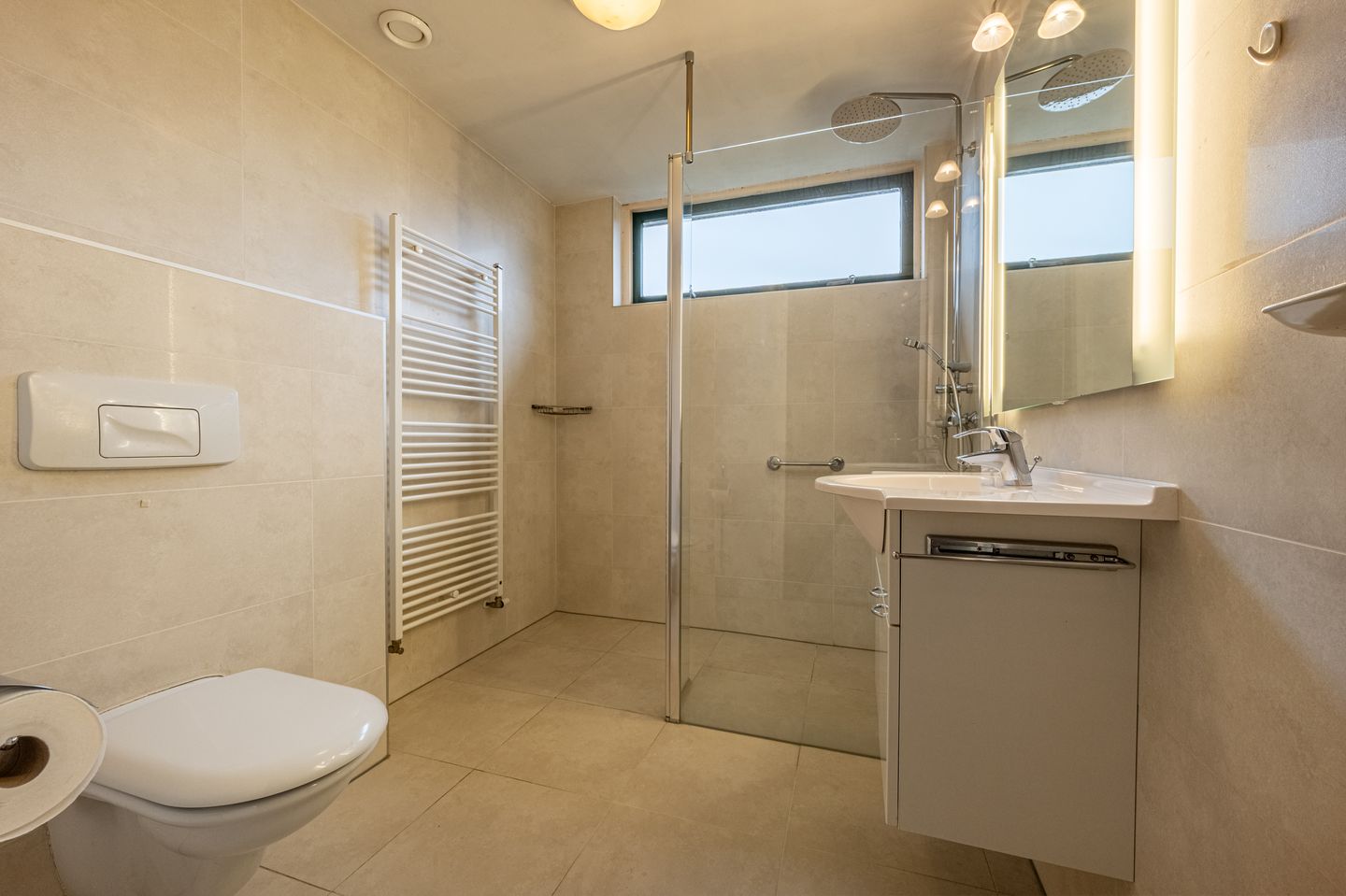 Foto 20 van van Ostadestraat 15