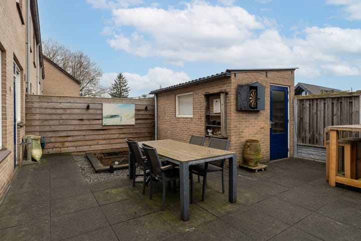 Photo 29 of Beatrixstraat 16