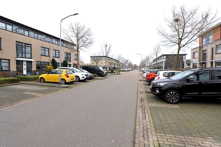 Photo 3 of Joris Ivenslaan 115