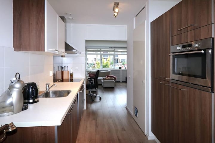 Photo 10 of Joris Ivenslaan 115