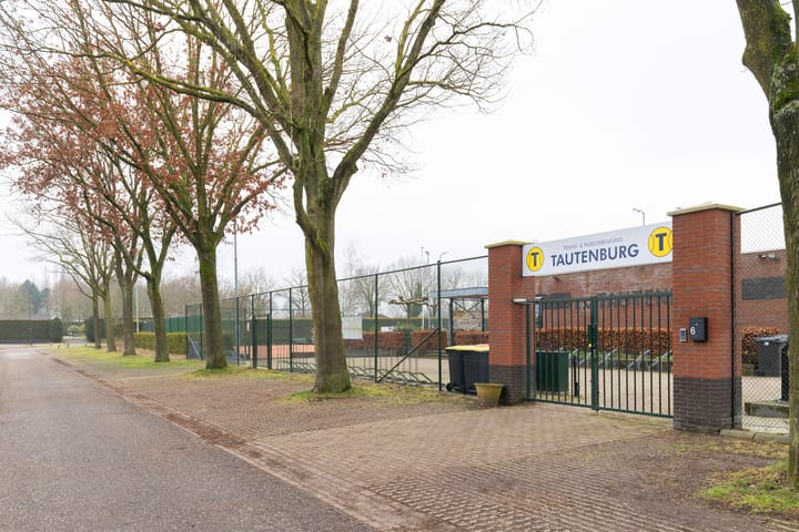 Photo 57 of Havikskruid 10