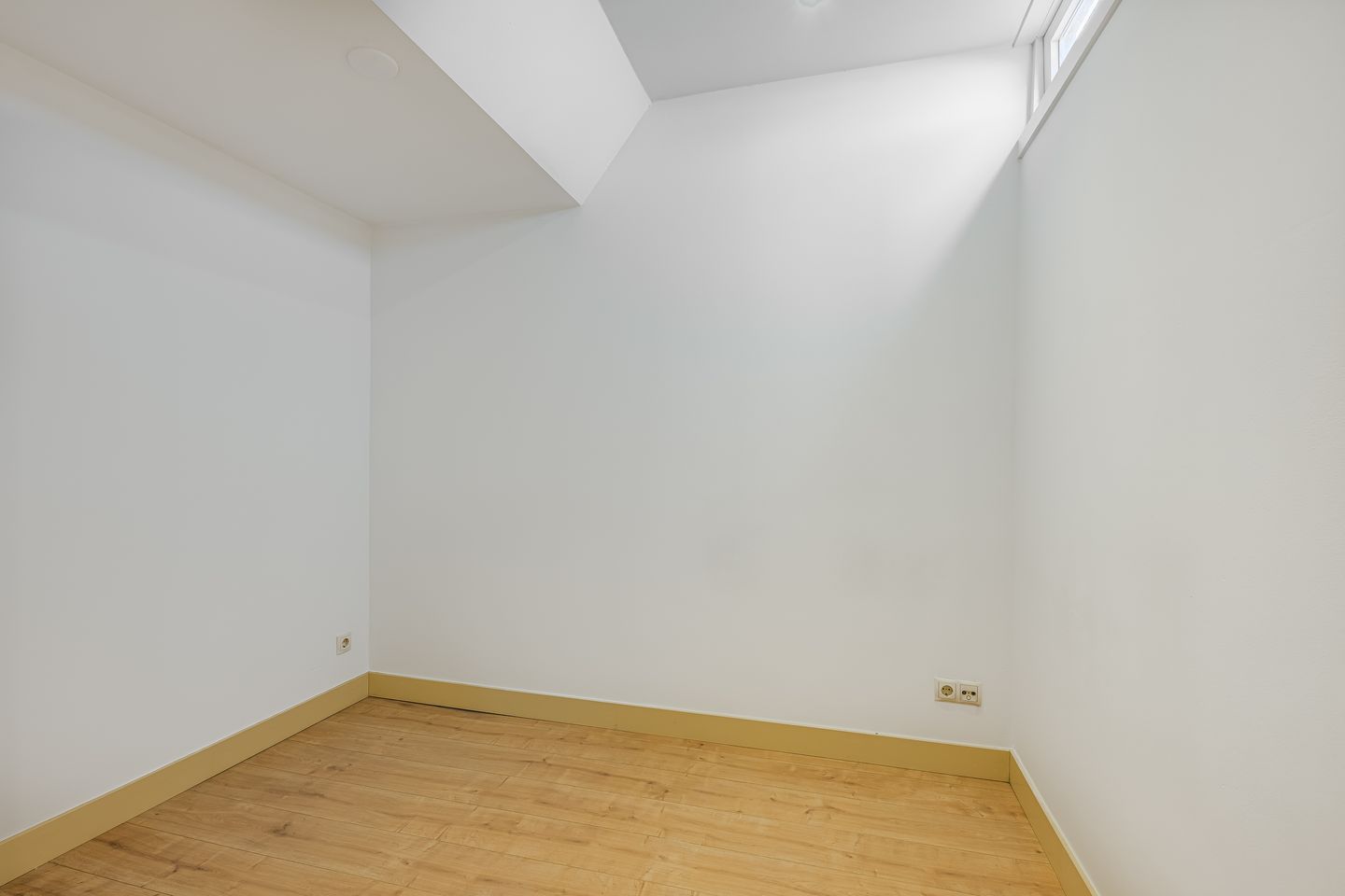 Foto 19 van Narmstraat 18