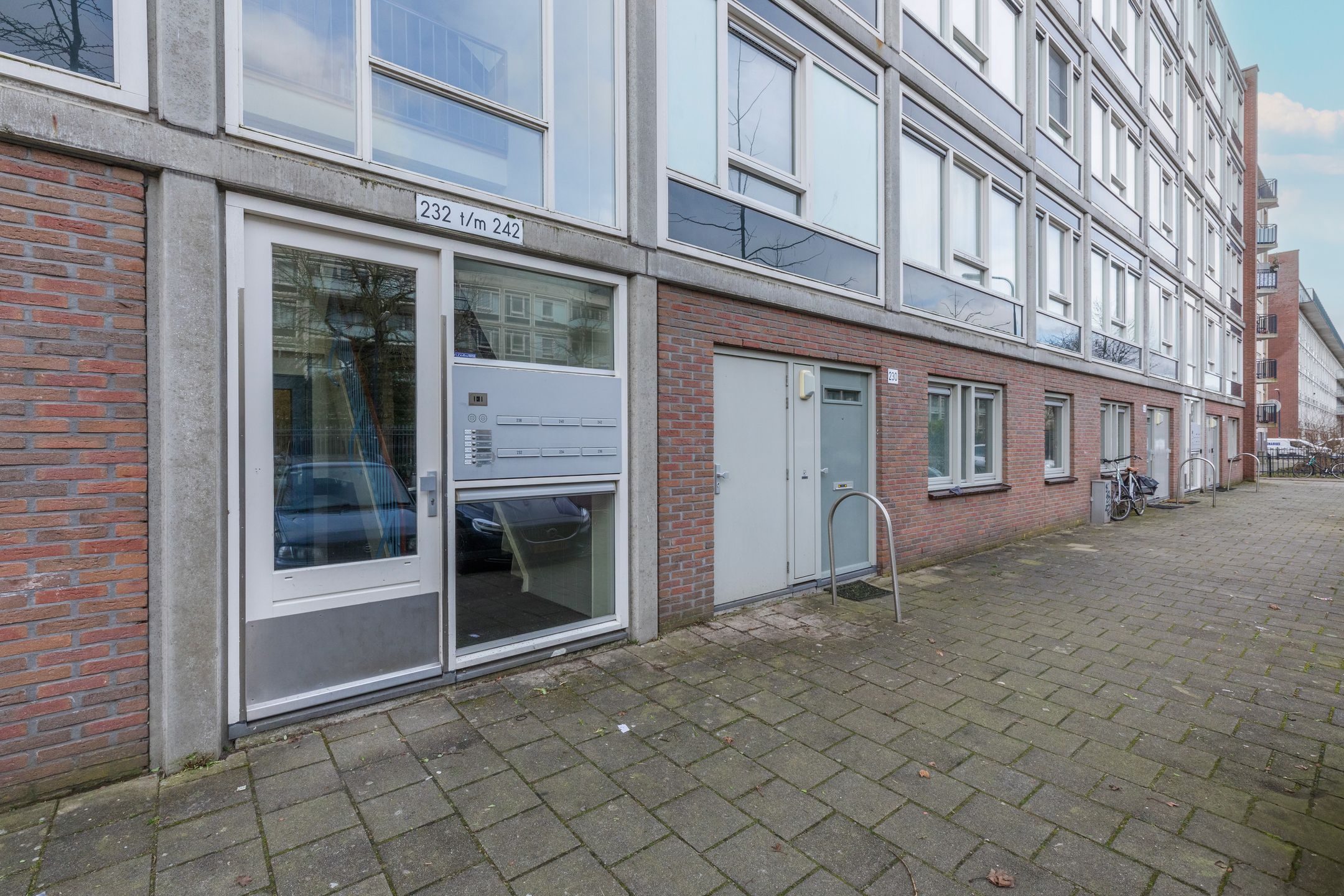 Foto 45 van Lederambachtstraat 232
