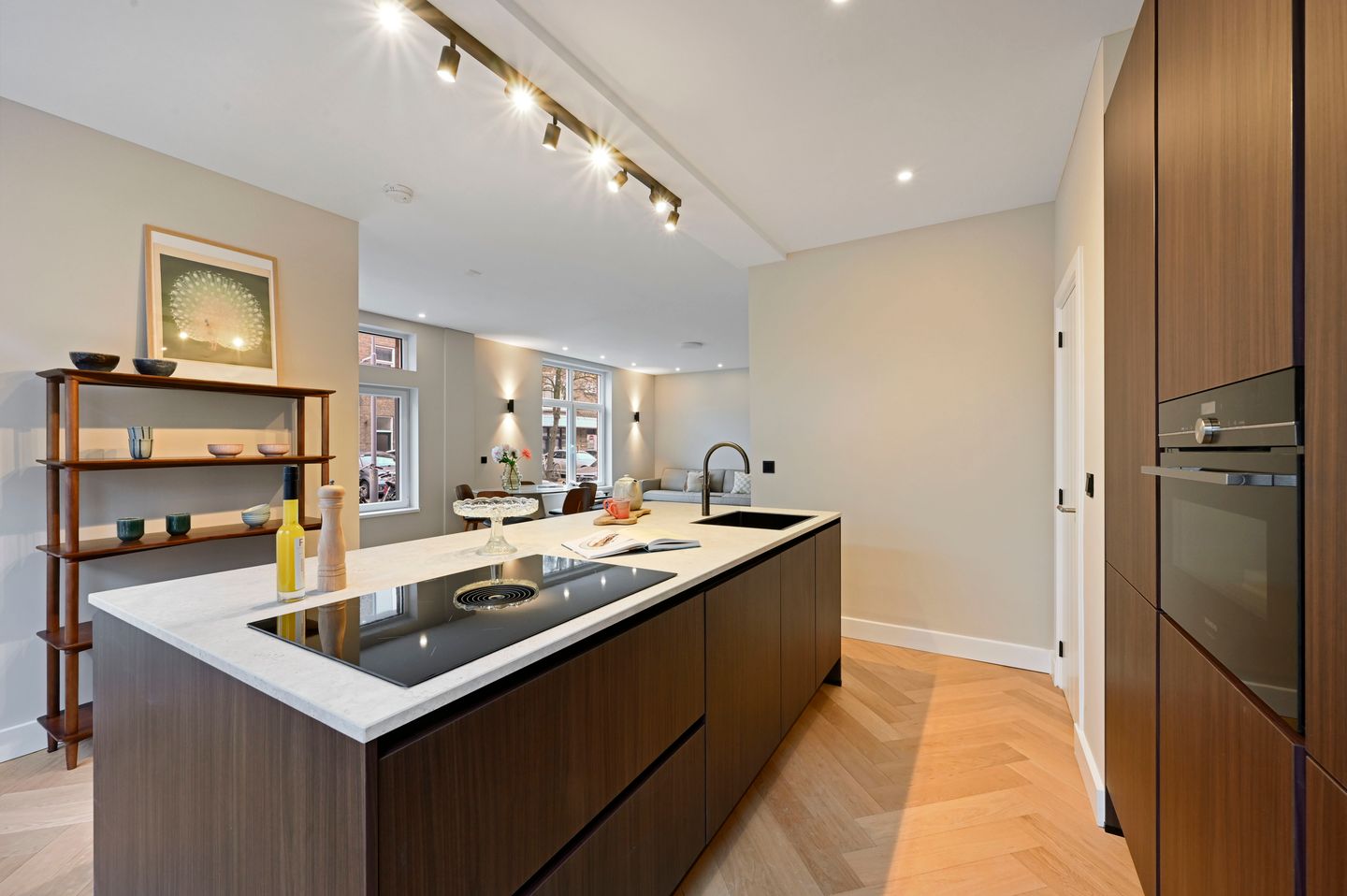 Foto 14 van van Egmondestraat 9