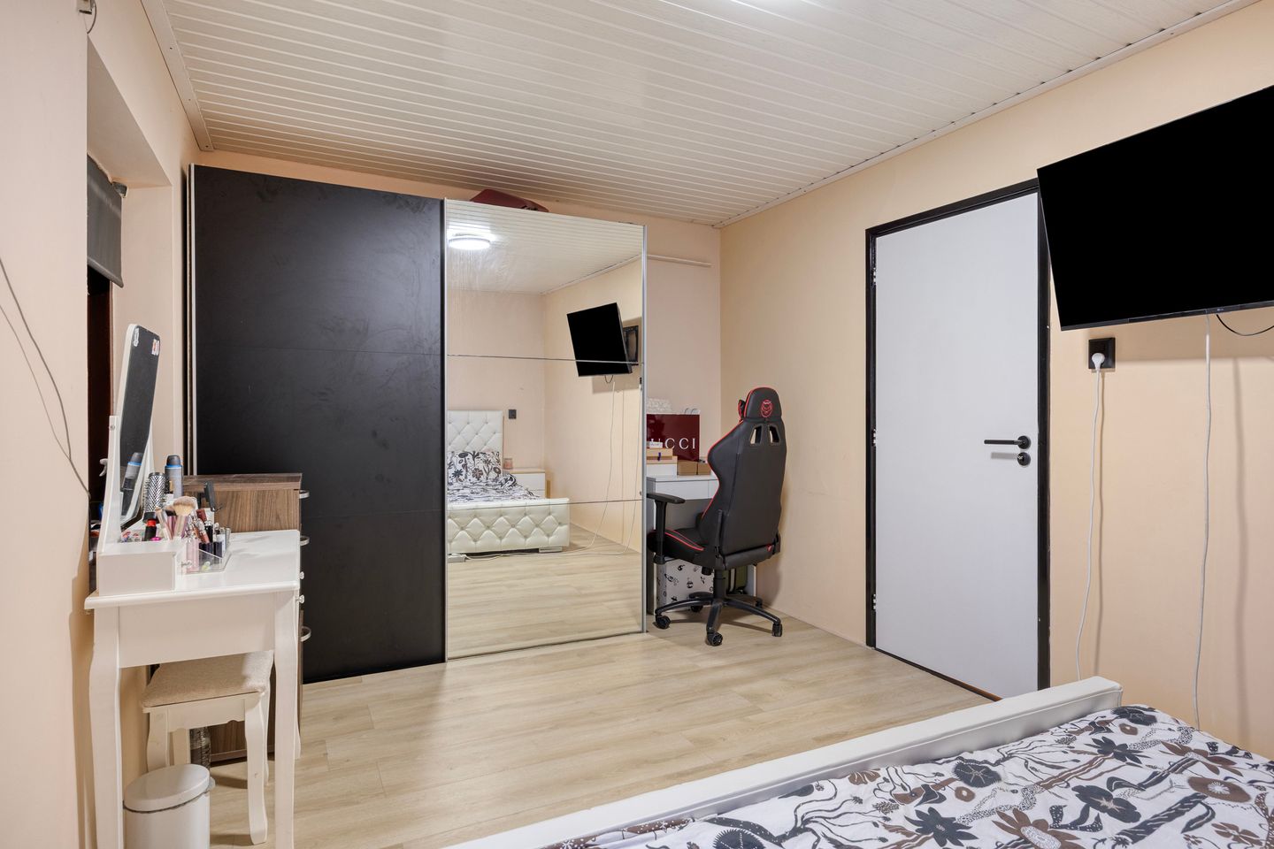 Photo 19 of Kaaistraat 87